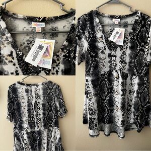 Jana black n white empire waisted top